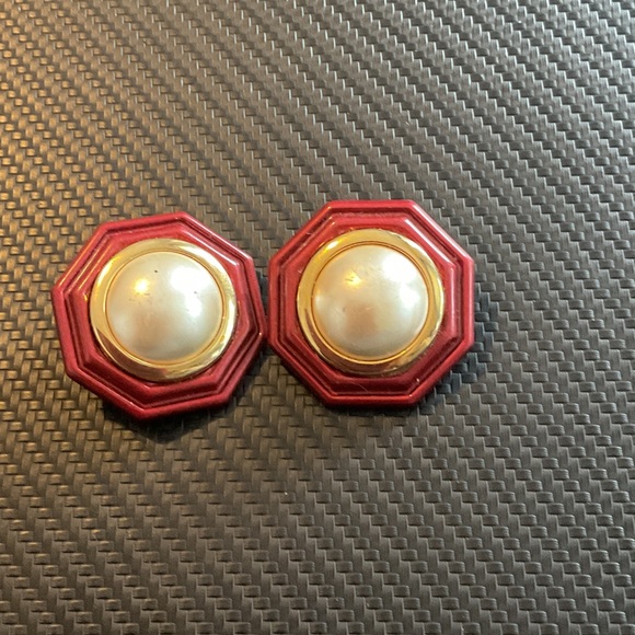 Elegant Red and Gold Earrings - Picture 1 of 2